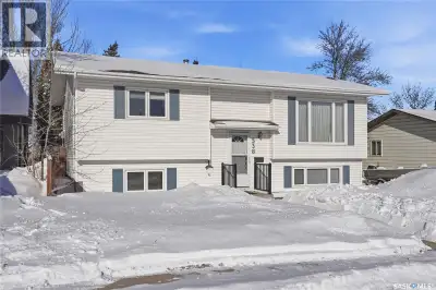 Don’t miss this excellent investment opportunity! This well-maintained bi-level home with a permitte...
