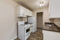 Amenities: Spacious Rooms • Affordable Parking • Heat & Water Included Suite & Building: Bachelor, o... (image 4)