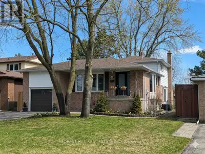 Private refuge. and massive flex space. This Bolton north 4 level backsplit offers a rare layout per...