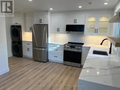 23 TILDEN CRESCENT Toronto (Humber Heights), Ontario