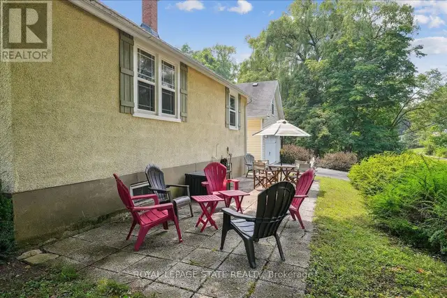 94 CENTRE STREET Niagara-on-the-Lake (Town), Ontario in Houses for Sale in St. Catharines - Image 31
