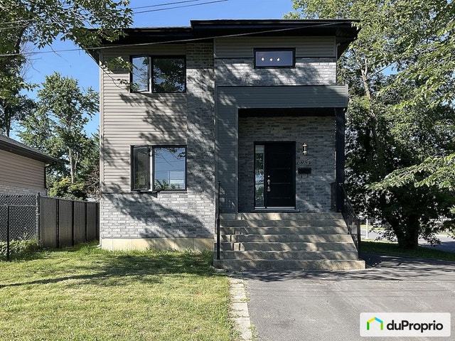 $839,000 - Duplex for sale in Longueuil (St-Hubert) — photo 1