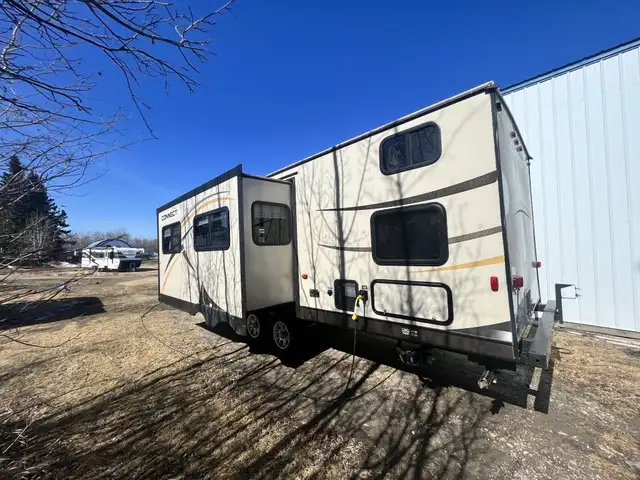 2015 KZ CONNECT SPREE 290IKS (FINANCING AVAILABLE) in Travel Trailers & Campers in Kelowna - Image 4