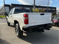 Excellent condition with a clean carfax Chevrolet Silverado 2500 HD 4x4 crew cab Long Box! This 2500... (image 3)