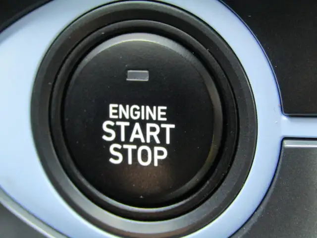 2022 Hyundai Veloster N N POWER 2.0L Turbo / Tech / Carplay / Na in Cars & Trucks in Calgary - Image 30