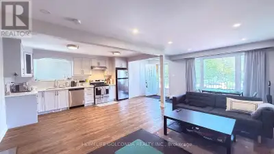 30 HEATHERSIDE MAIN FL DRIVE Toronto (L'Amoreaux), Ontario