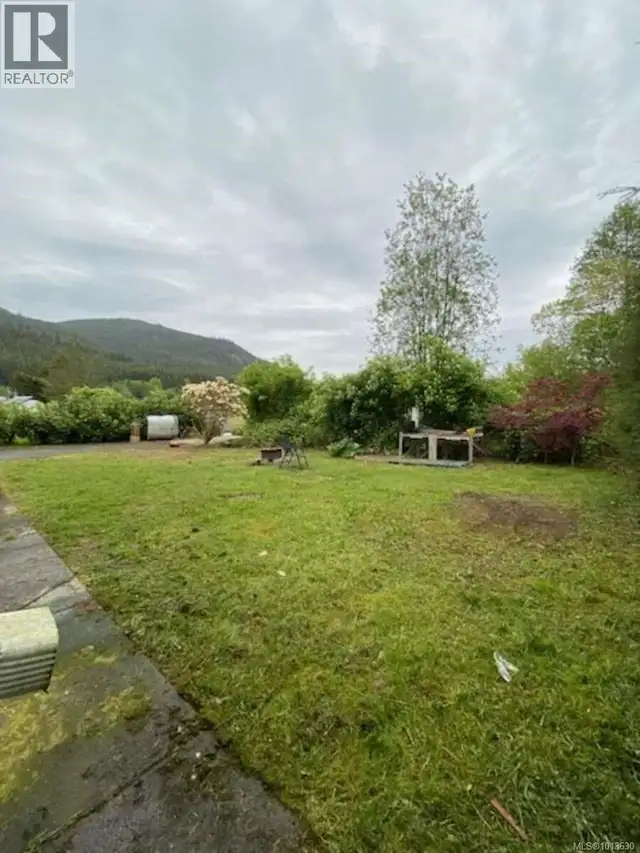 551 MacMillan Dr Sayward, British Columbia in Houses for Sale in Campbell River - Image 16