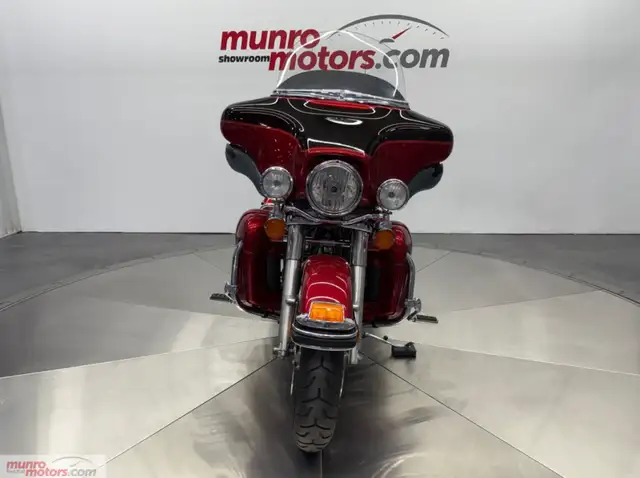 2012 Harley Davidson Ultra Classic 103c.i. Two-Tone Red 39K kms in Touring in Brantford - Image 3