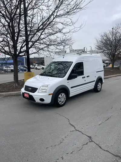 ATTENTION CONTRACTORS!!CARGO!!CARGO!!CHECK OUT THIS TRANSIT CONNECT WITH ONLY 151,000 KMS!!GAS SIPPI...