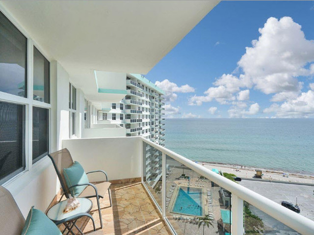 439k Foreclosures 2/2 Hollywood Beach FL OCEANFRONT call Benjami dans Condos à vendre  à Ville de Montréal