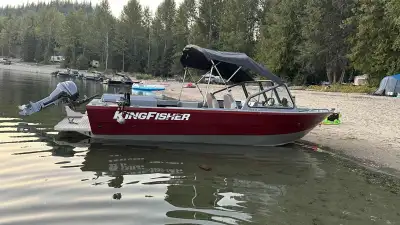 2017 Kingfisher jet boat. Great shape under 100 hours. Never used on the river and is in beautiful s...