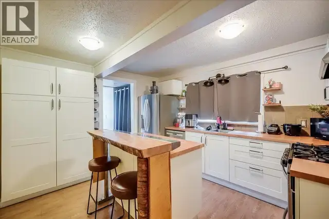 1007 Gordon Street Nelson, British Columbia in Houses for Sale in Nelson - Image 35