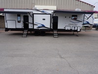 SALE PRICE: $69,800 **ASK US HOW TO RECEIVE A PRICE DISCOUNT WITH DEALER ARRANGED FINANCING O.A.C.**... (image 1)