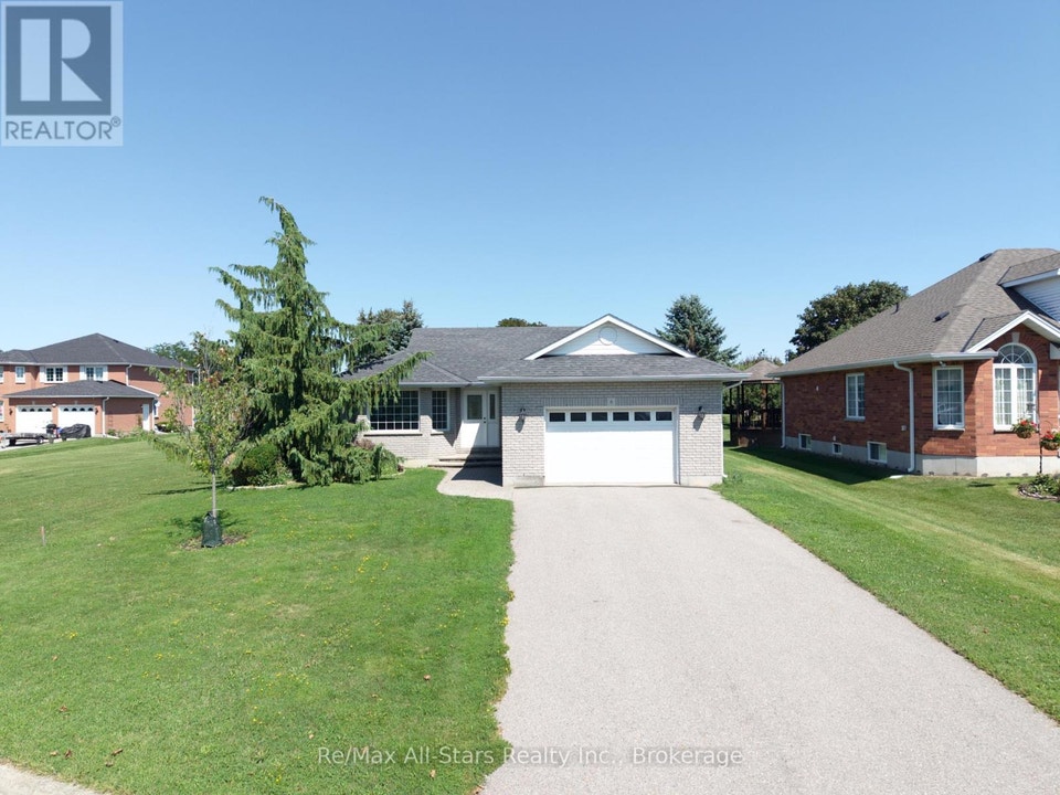 8 WHITNEY COURT Kawartha Lakes (Lindsay), Ontario 4