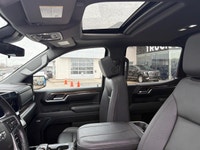 LT Trailboss, 6.2L, Leather Pkg, P/Sunroof, Convenience Pkg II, Side Steps, Hard Tri-Fold Cover, Upg... (image 2)