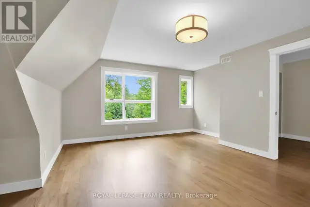 1724 CENTURY ROAD E Ottawa, Ontario in Houses for Sale in Ottawa - Image 38