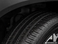 2023 Chevrolet Trailblazer RS. One Owner, No Accidents. Equipped with: AWD, Panoramic Roof, Bose Aud... (image 9)