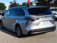 2025 Toyota Sienna XLE 8 Passenger | Certified | One Owner | CarPlay **MARKET VALUE PRICING**. Welco... (image 5)