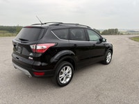 2017 FORD ESCAPE SE AWD Mileage 121.663KM Engine :1.5L Turbo Transmission: Automatic Stock Number:08... (image 6)