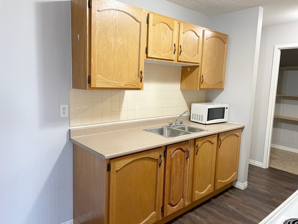 Sheraton Apartments - 2 Bedroom 1 Bath Apartment for Rent 4
