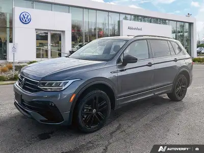 Only 20,924 Miles! This Volkswagen Tiguan delivers a Intercooled Turbo Regular Unleaded I-4 2.0 L/12...