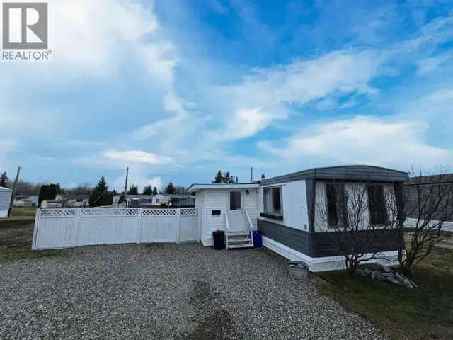 57 634 ELM STREET Quesnel, British Columbia in Houses for Sale in Quesnel - Image 3