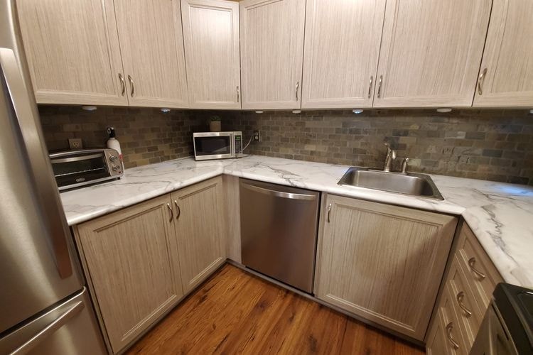Large spacious condo 5