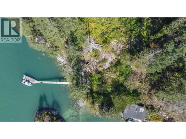 1 BUNTZEN BAY North Vancouver, British Columbia in Land for Sale in Burnaby/New Westminster - Image 7