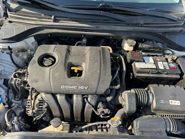 2018 Hyundai Elantra SEL in Cars & Trucks in Hamilton - Image 17