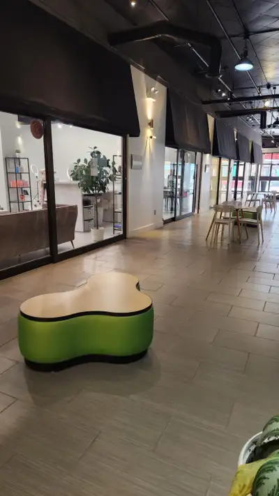 Located in the heart of downtown Pembroke, The Mews offers a unique, relaxed shopping experience for...