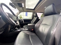 Four Wheel Drive,Tow Hitch,Conventional Spare Tire,Auto-Dimming Rearview Mirror,Premium Synthetic Se... (image 1)