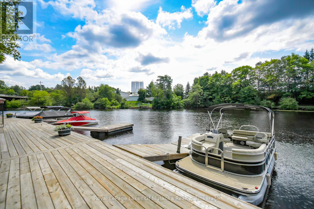 401 - 31 DAIRY LANE Huntsville (Chaffey), Ontario in Condos for Sale in Muskoka