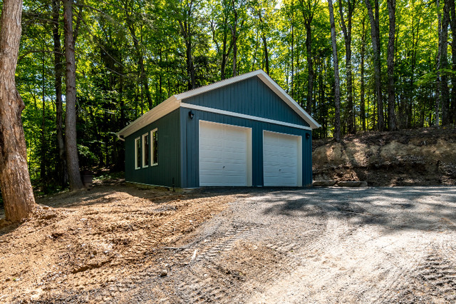 Stunning year-round home resting on a private 3.25-acre property in Houses for Sale in Muskoka - Image 2