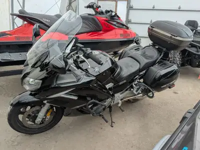 2015 Yamaha FJR 1300 2015 YAMAHA FJR 1300 48022 KM, KAPPA TOP CASE, CRASH BARS ...
