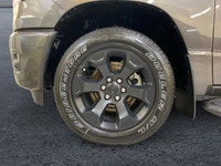 Check out this vehicle's pictures, features, options and specs, and let us know if you have any ques... (image 8)