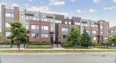 Price: $950,000 / $3,604/mo Town-Home In Downsview Park Area** 9 Ft Ceiling Main Floor, Functional F...