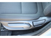 Experience modern styling, impressive fuel efficiency, and advanced technology with this 2023 Hyunda... (image 8)