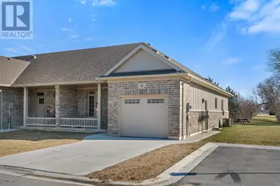11 JONATHAN STREET Chatham, Ontario