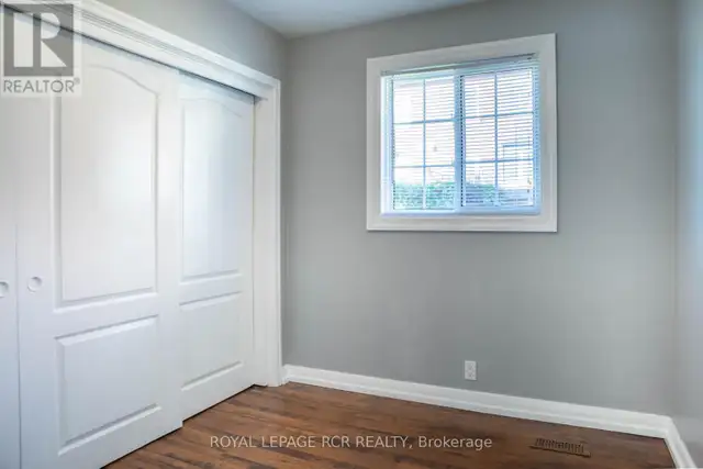 2 - 22 CENTRE STREET Bradford West Gwillimbury (Bradford), Ontar in Long Term Rentals in Markham / York Region - Image 5