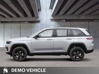 This Jeep Grand Cherokee delivers a Regular Unleaded V-6 3.6 L/220 engine powering this Automatic tr... (image 3)