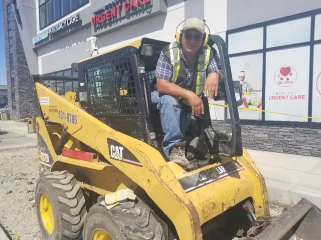 Demolition External & Internal Garage, Small Houses in Cleaners & Cleaning in Calgary - Image 8