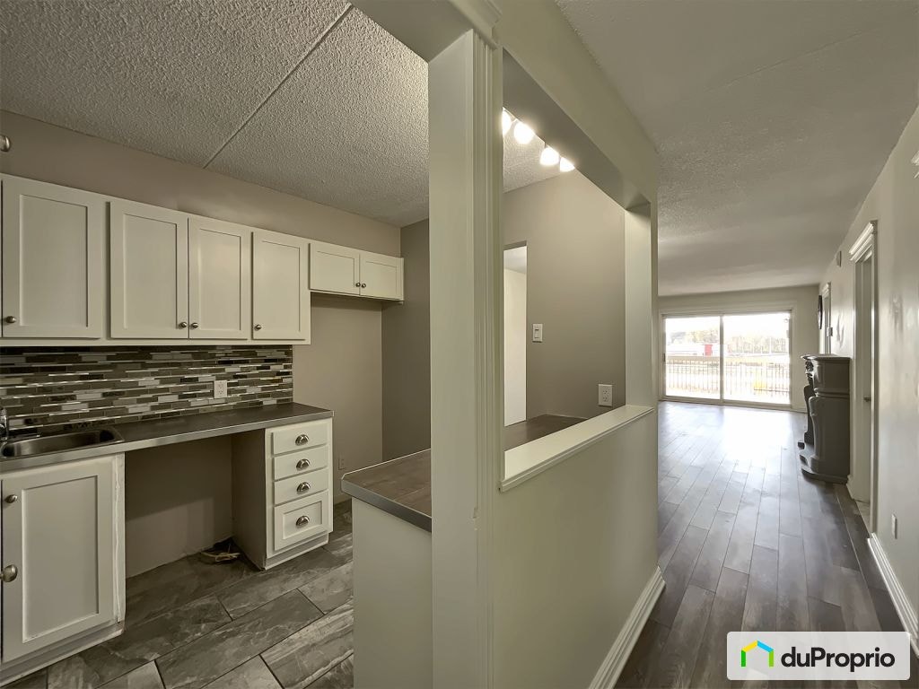 $324,900 - Condominium for sale in St-Jérôme (St-Jérôme) — photo 2