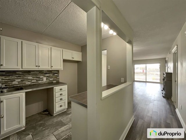 $324,900 - Condominium for sale in St-Jérôme (St-Jérôme) — photo 2