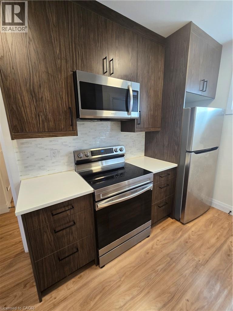 33 CHURCH Street E Unit# 33B (lower unit) Elmira, Ontario 3