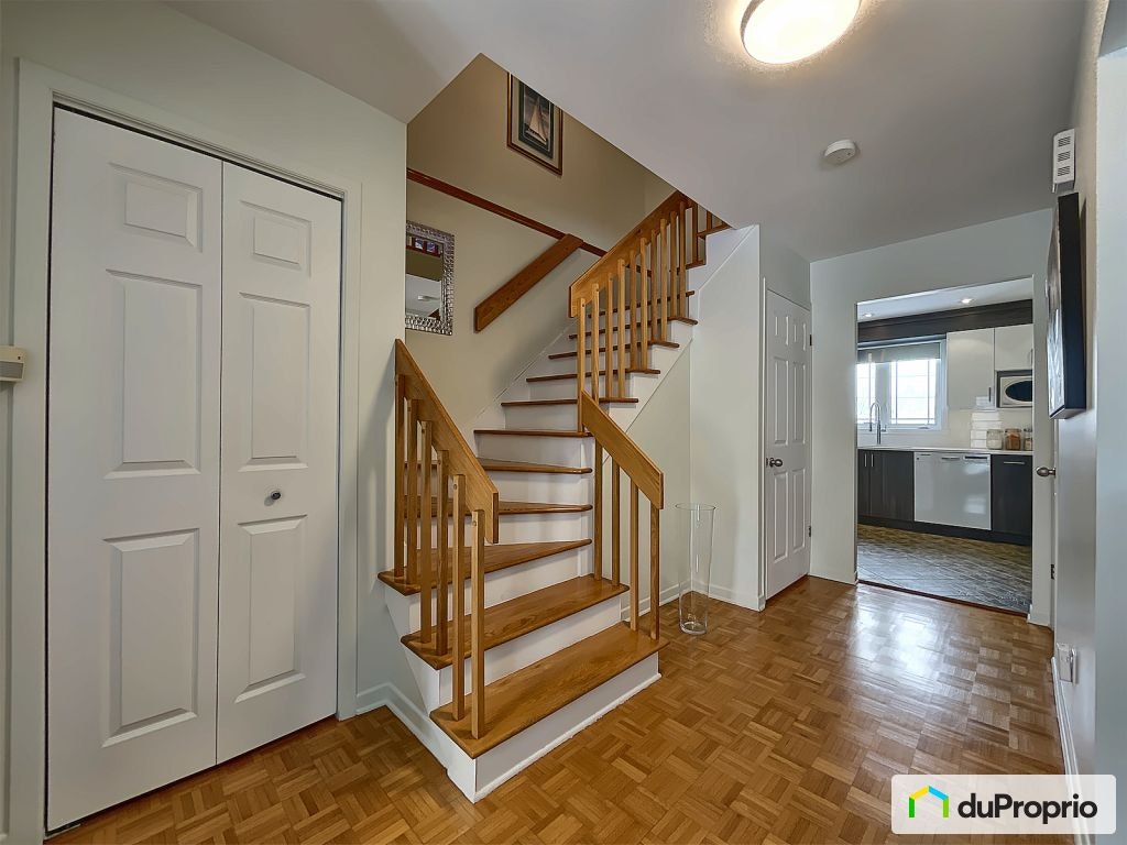 $569,000 - 2 Storey for sale in Longueuil (St-Hubert) — photo 3
