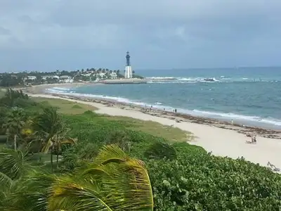 Pompano Beach, FL   -   Oceanfront Condo Wks,  $995 to $1,399/Wk, View more