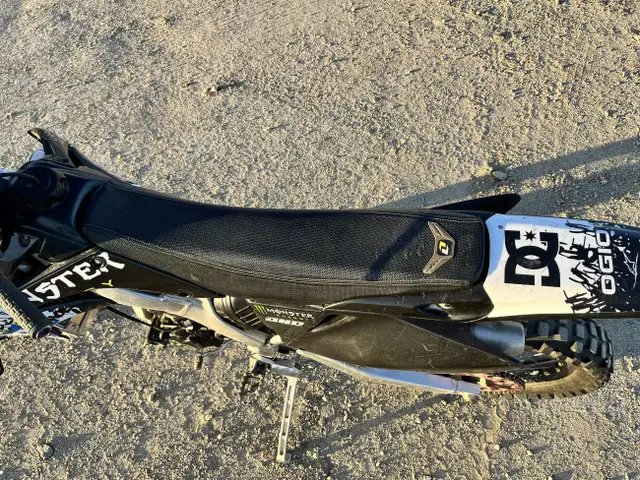 2009 Honda CRF250R Dirt Bike 29H on Rebuild Financing Available! in Dirt Bikes & Motocross in Saskatoon - Image 10