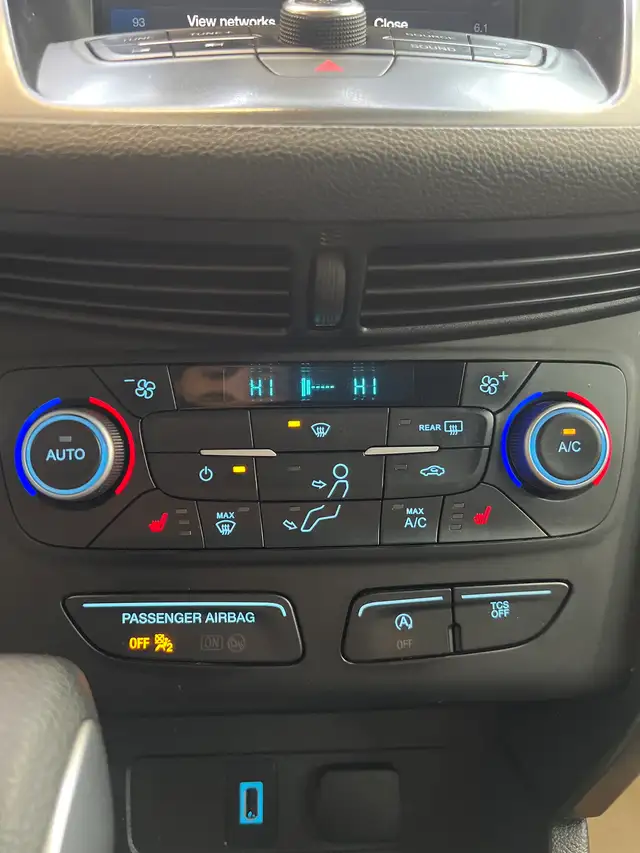 2019 Ford escape AWD 1.5l in Cars & Trucks in Lethbridge - Image 12