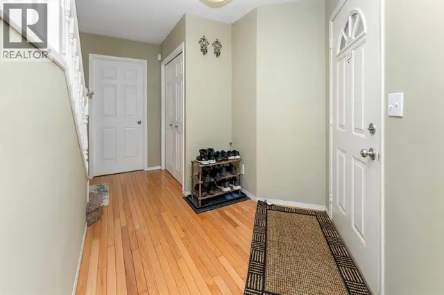 63 Hawkmount Green NW Calgary, Alberta in Houses for Sale in Calgary - Image 5