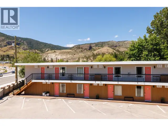 4201 SKAHA LAKE Road Penticton, British Columbia in Commercial & Office Space for Sale in Penticton - Image 4